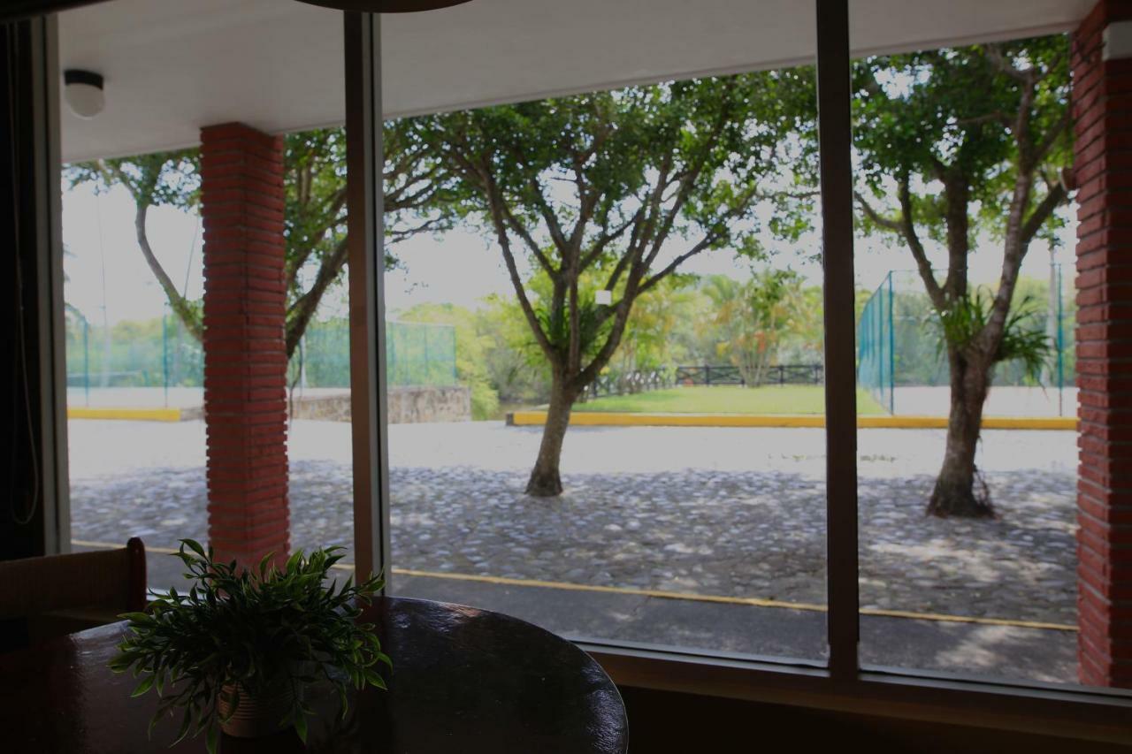 Hotel Plaza Palmas Tuxpan  Buitenkant foto