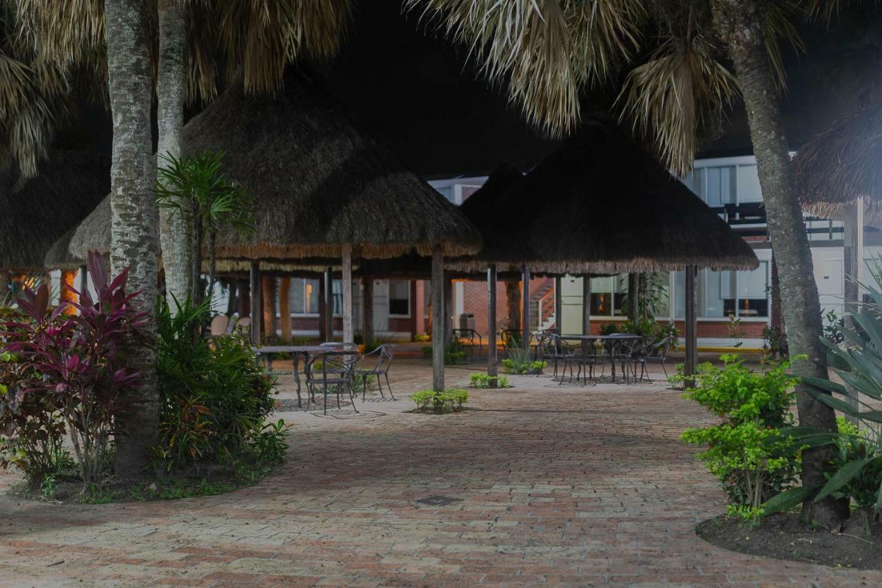 Hotel Plaza Palmas Tuxpan  Buitenkant foto