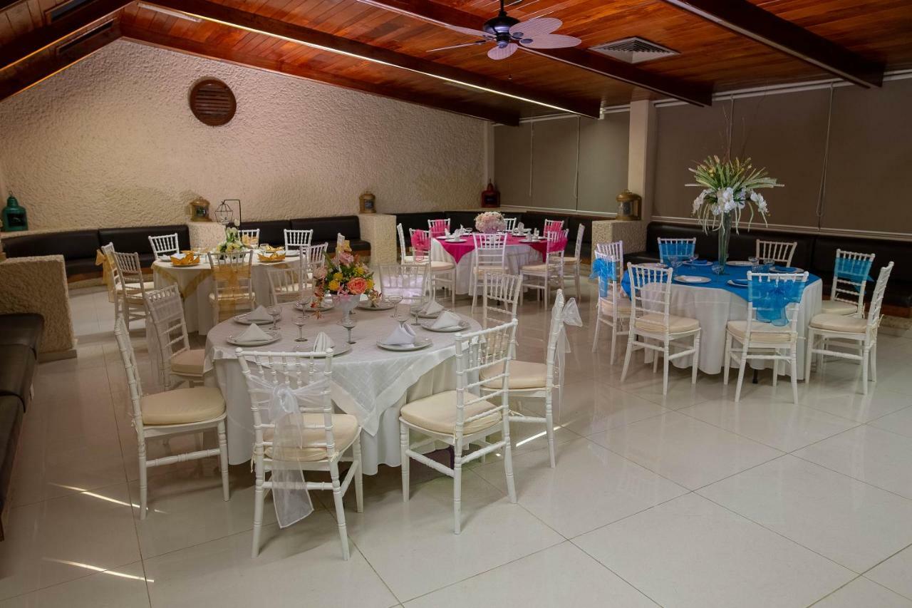 Hotel Plaza Palmas Tuxpan  Buitenkant foto